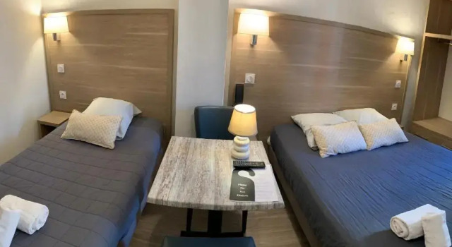 Номер Economy Hôtel Du Cheval Blanc Barcelonnette