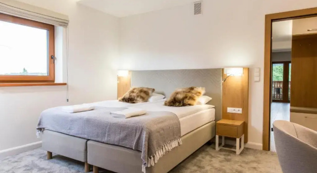 Апартаменты с балконом и с видом на горы Royal Hill Residence