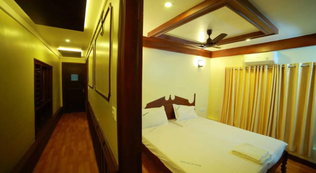Номер Premium с 5 комнатами Upper Deck Houseboats