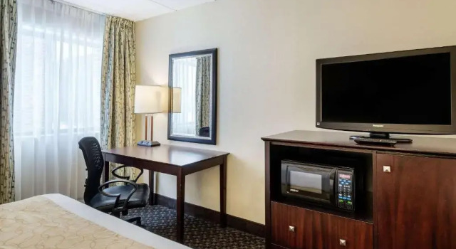 Четырёхместный номер Business Clarion Inn Seekonk - Providence