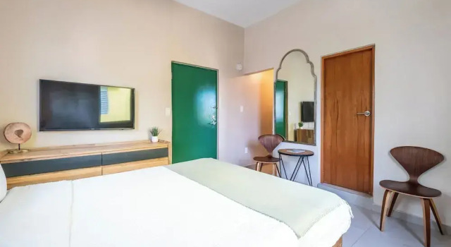 Студия La Mona Loiza Apartment Complex by Stay with Bear