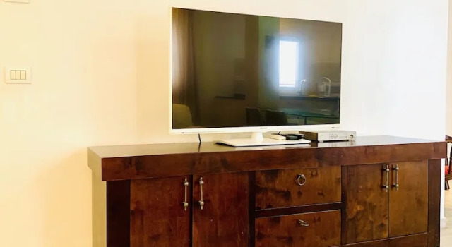 Апартаменты Royal Lea Apartmens