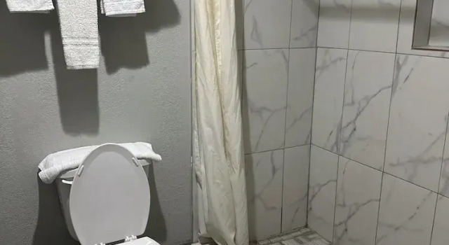 Номер Classic Blue Diamond Inn