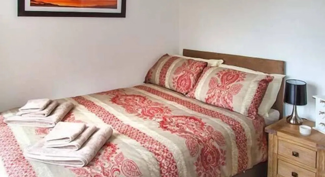 Owl Cottage, Забронировать Дом для отпуска Отели Уорикшир с парковкой, Парковка