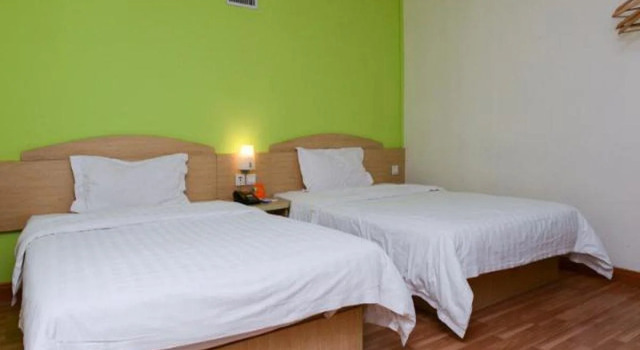 7Days Inn Shanghai Dabaishu, Varaa Hotelli Hongkou 