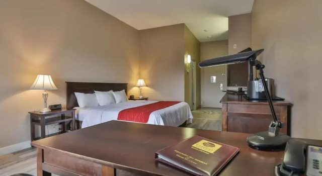 Comfort Inn Saint-Jerome, Rezervovat Hotel Saint-Jérôme Laurentians