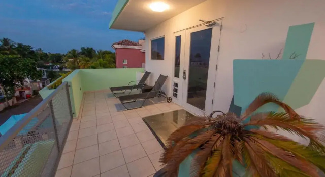 Люкс Casa Verde Hotel - Steps to the Beach, Pool, Restaurant & Bar