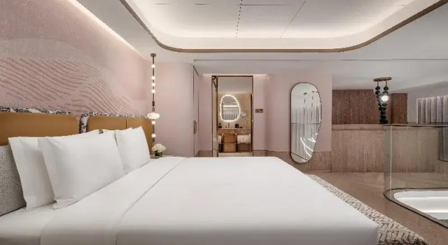 Люкс с балконом Hotel Indigo Xian High-tech Zone by IHG