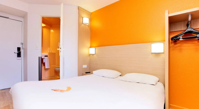 Двухместный номер Standard Premiere Classe Angouleme Sud-La Couronne