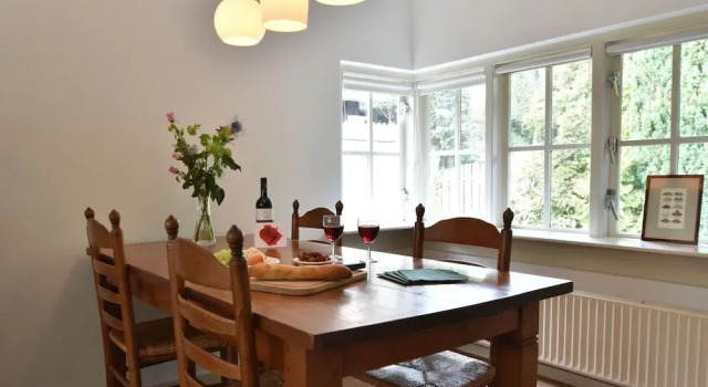Idyllic Thatched Cottage in Heart of Village