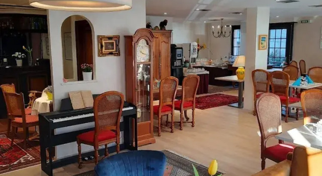 Hostellerie Saint Florent, Book Hotel Hotels in Alsace with Parking, Parking