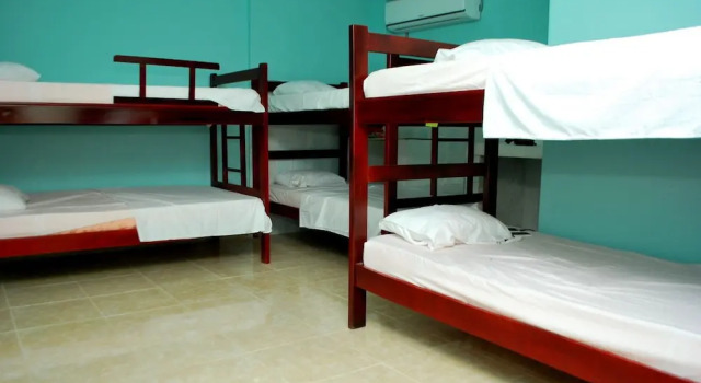 Azalea Hostal, Забронировать Отель Отели в центре Санта-Марта, в центре