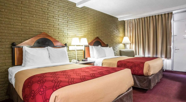 Четырёхместный номер Standard Motel 6 Summerville, SC – Charleston