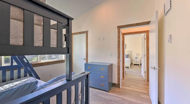 Sanderling Sea Cottages, Unit 7 w/ Beach Access!, Buchen Sie Ferienhaus San Marine USA
