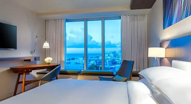 Номер с видом на океан Hyatt Centric South Beach Miami
