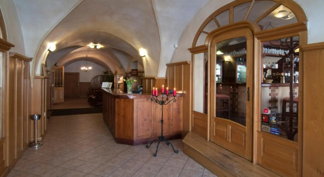 Hotel & Caffe Silesia, Book Hotel Hoteller i Moravia-Silesia med parkering, Parkering