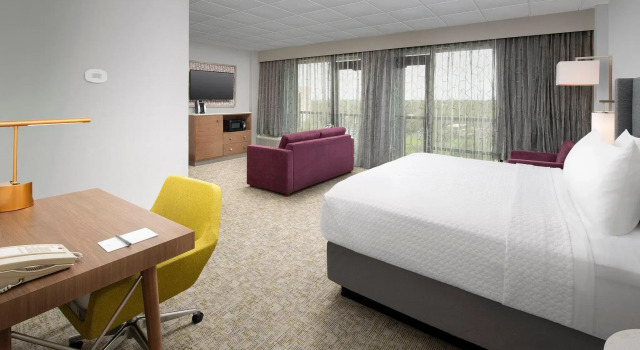Двухместный номер Premium High Floor Crowne Plaza San Antonio Airport by IHG