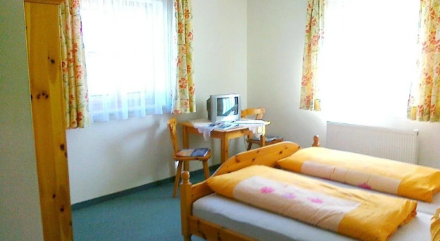 Biobauernhof Unterhub, Rezerwuj Hotel Hotele w Salzburg z parkingiem, Parking