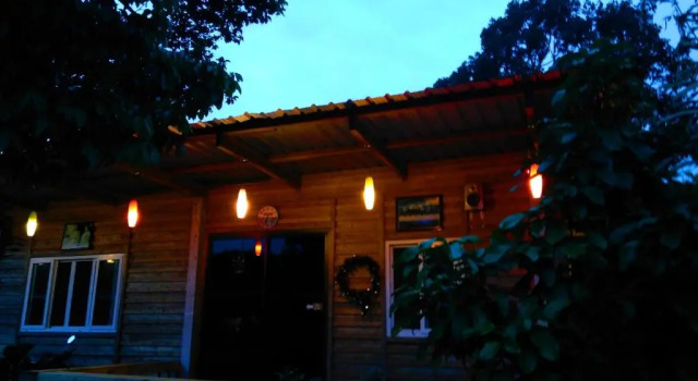 Кровать в общем номере Saengcha Farm Resort