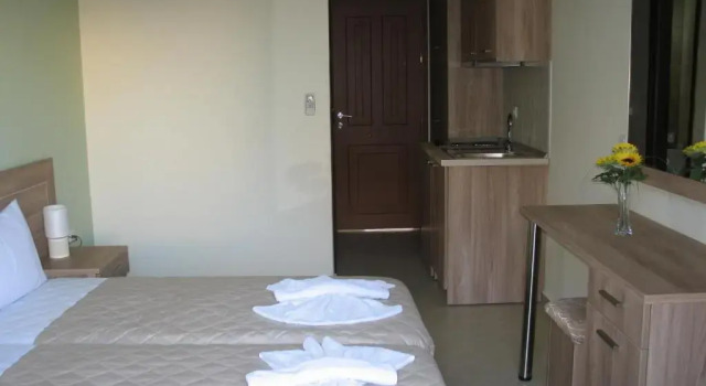 Апартаменты с балконом Amfilissos Hotel