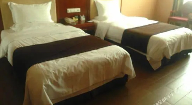 Sanhe Chain Hotel Huhhot Xilin North Road, Rezerwuj Hotel Tanie hotele w Hohhot