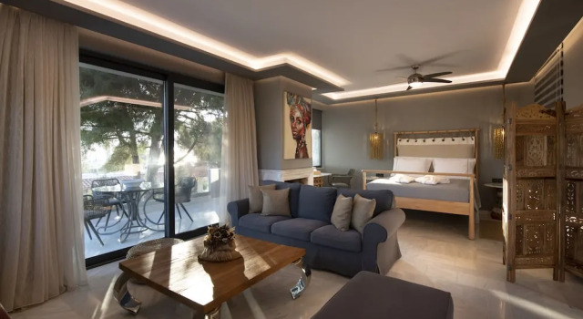 AVAL Riviera Lagonisi, Забронировать Гостевой дом Сароники Сароникос