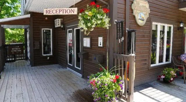 Privilege Mont-Tremblant, Rezervovat Apartmánový hotel Vesnice a turistické středisko Mont-Tremblant 