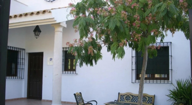 Priego de Cordoba 100659 5 Bedroom Holiday home By Mo Rentals, Забронировать Отель Приего-де-Кордова 