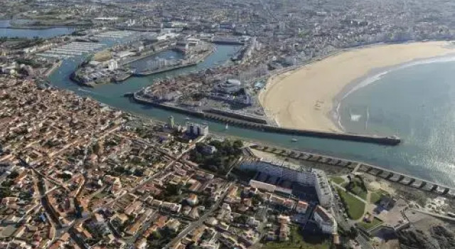 Rental Apartment Residence L Amiral Type 2 A Deux Pas De La Plage