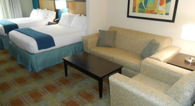Люкс Holiday Inn Express & Suites Houston Northwest-Brookhollow by IHG