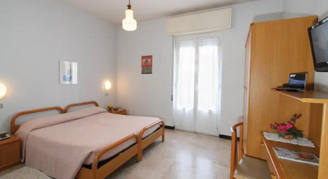 Двухместный номер Standard Hotel Mediterranée