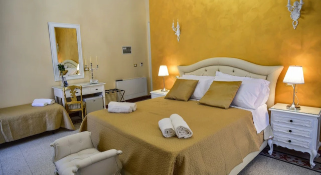 Palazzo degli Affreschi, Buchen Sie Bed & Breakfast Catania Sizilien, in der Nähe von Porta Garibaldi Catania