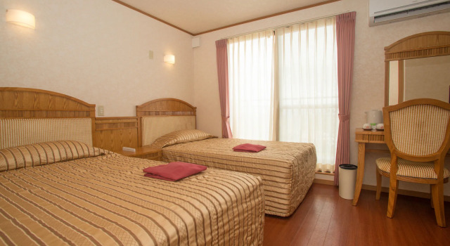 Hotel Castle Village Miyakojima, Rezervovat Hotel Wellness hotely v Miyako Island, SPA