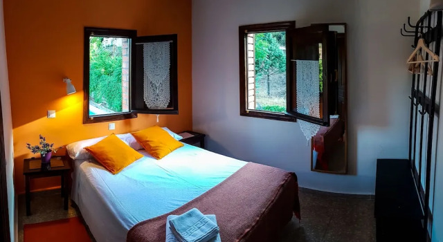 Трёхместный номер Standard с видом на горы Hotel Rural Don Burguillo