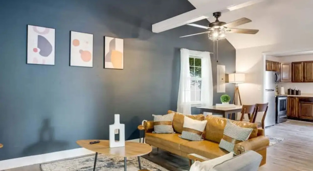 Апартаменты Cozy Oasis of Downtown Clarksville