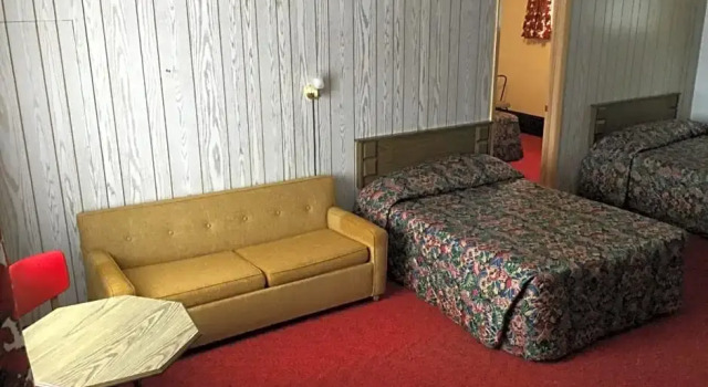 Трёхместный номер Deluxe Cedars Motel