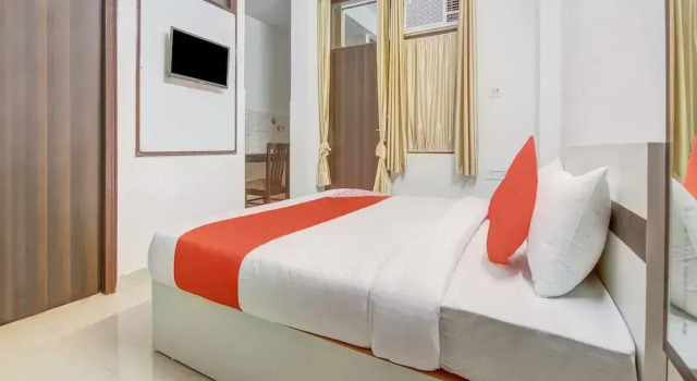 OYO Flagship 26759 BJ Residency
