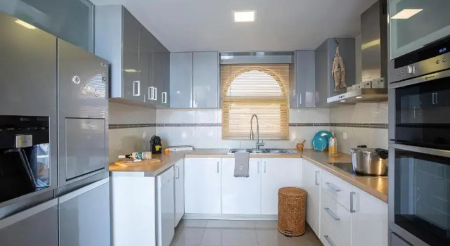 Апартаменты Anemolia Apartments