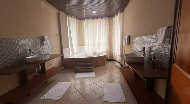 Номер Presidential Gye Nyame Grand Beach Resort