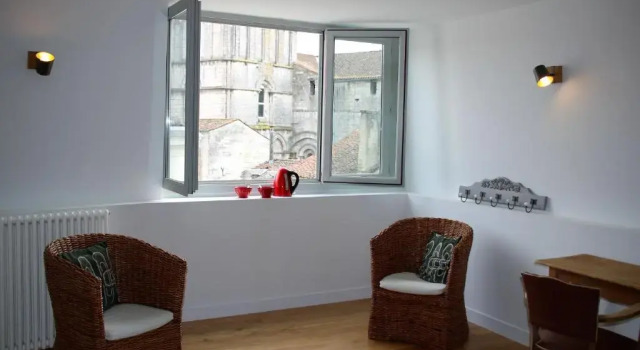 Grand appartement de Standing #Hypercentre, Забронировать Апартаменты/квартира Коньяк Charente, рядом с Парк Франциска I