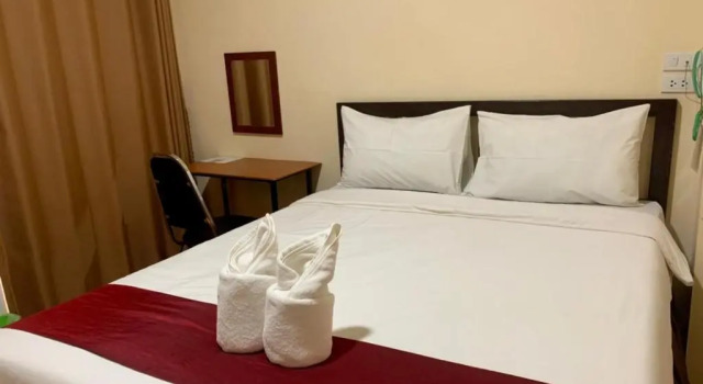 Двухместный номер Standard с балконом โรงแรมแอมไอม่อน - Am Amoonds Hotel