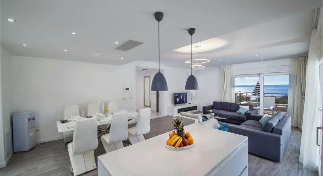 Villa Blue