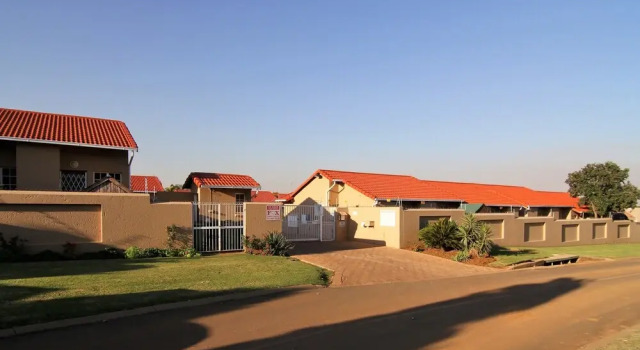 Cycad Place, Buchen Sie Hotel Alrode Gauteng