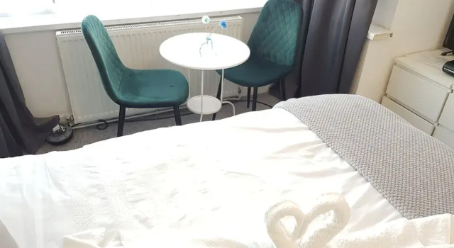 Hounslow Central Apartments, Varaa Huoneisto Asunnot kohteessa Merseyside, Huoneisto