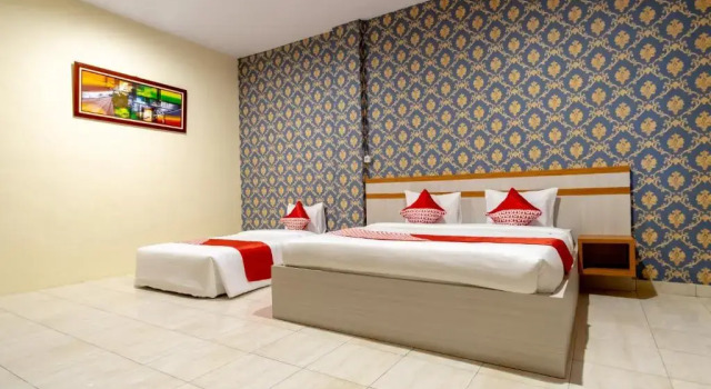 Люкс Superior OYO 1400 Barat Residence Syariah