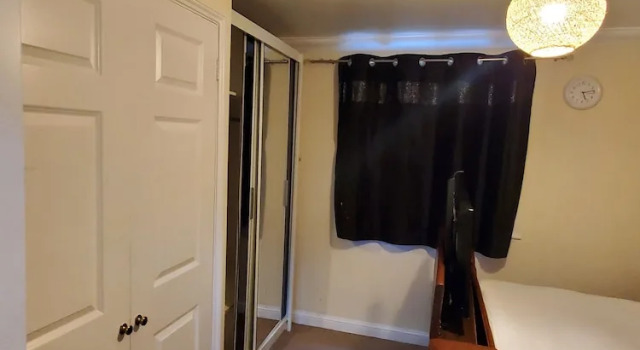 Lovely 2 Bed Apartment in East London, Varaa Huoneisto Asunnot kohteessa Merseyside, Huoneisto
