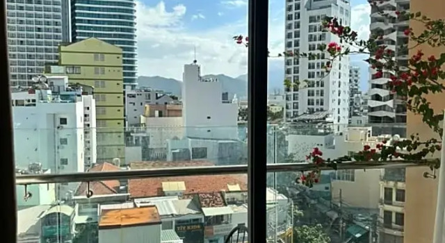 Четырёхместный номер Standard с балконом LeMore Hotel Nha Trang