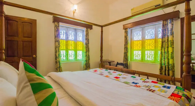 OYO 12932 Home Vintage 2 BHK Anjuna, Prenota Hotel Anjuna 