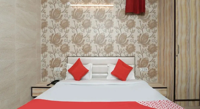 OYO 13027 Flamingo Grand