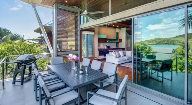 Вилла Yacht Club Villas on Hamilton Island by HIHA